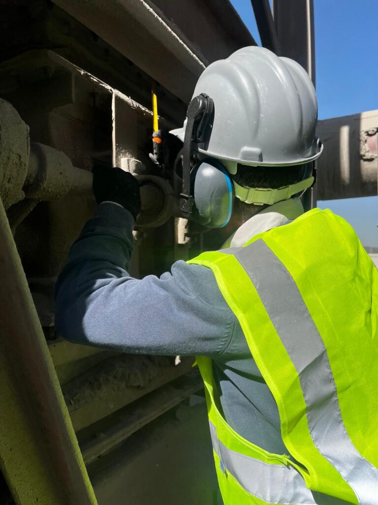 Tubulações e dutos industriais de grande diâmetro em área externa